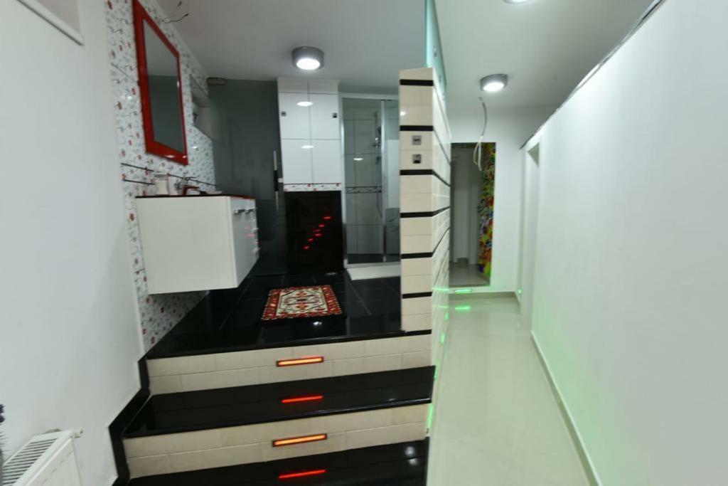 Ferienwohnung Ozana Apartament Constanţa Exterior foto